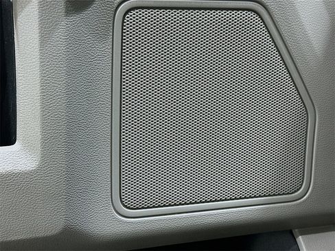 Used 2018 Ford F150 XLT image 18