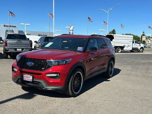 Certified 2022 Ford Explorer ST AWD/4WD image 8