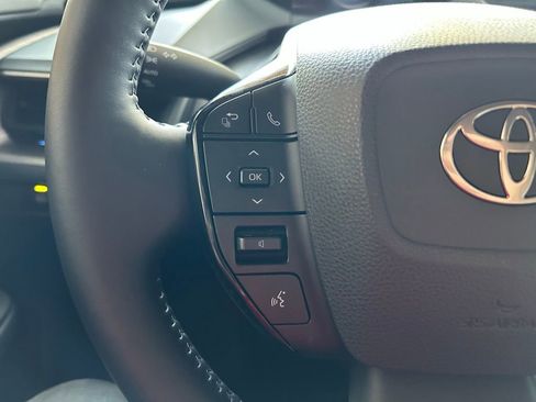 Used 2024 Toyota Prius XLE image 19