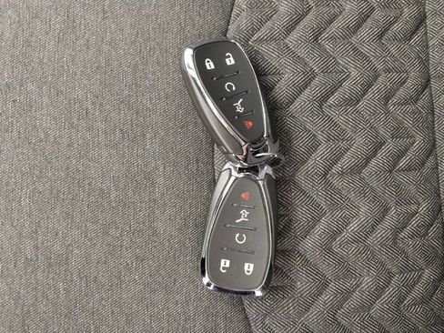 Used 2024 Chevrolet Equinox LT image 32