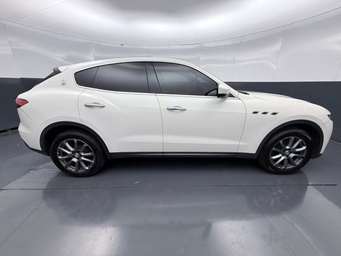 Used 2018 Maserati Levante AWD/4WD image 8