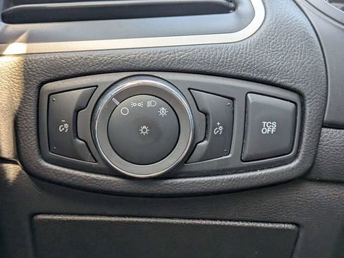 Used 2024 Ford Edge SEL image 25