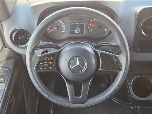 Used 2023 Mercedes-Benz Sprinter 2500 image 15