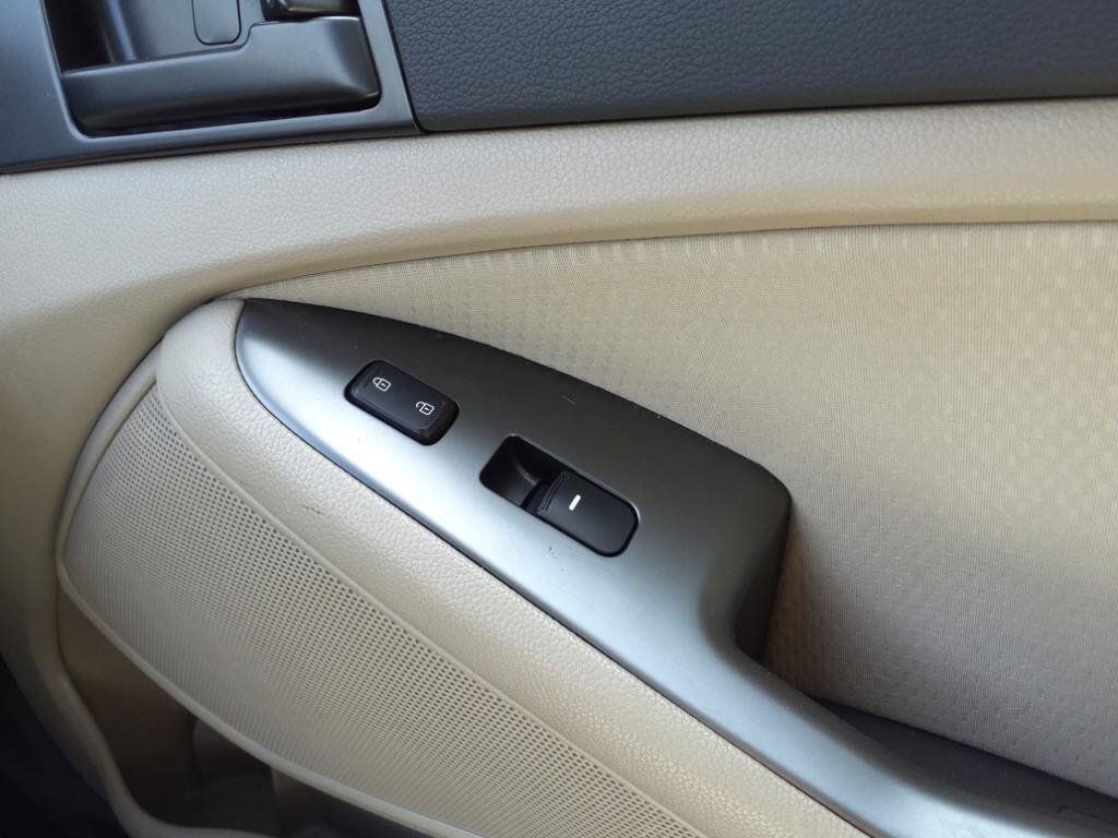 Used 2012 Kia Optima LX FWD image 24