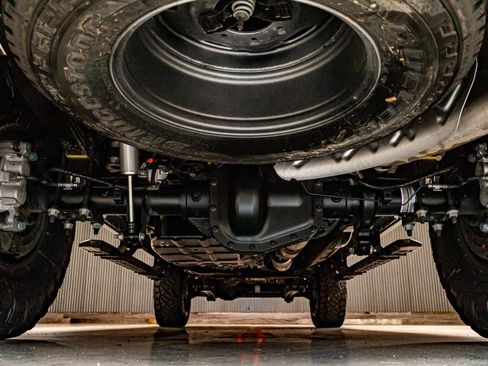 Used 2025 Ford F350 XLT w/ FX4 Off-Road Package image 15