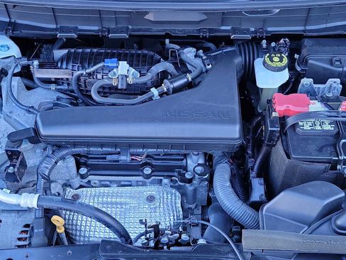 Used 2020 Nissan Rogue SV w/ Sun & Sound Touring Package image 13