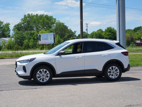 Used 2023 Ford Escape Active AWD/4WD image 7