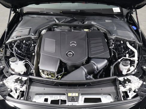 New 2026 Mercedes-Benz CLE 300 4MATIC Coupe image 9