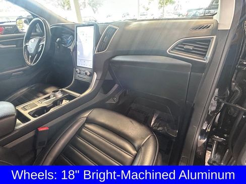Used 2023 Ford Edge SEL image 25