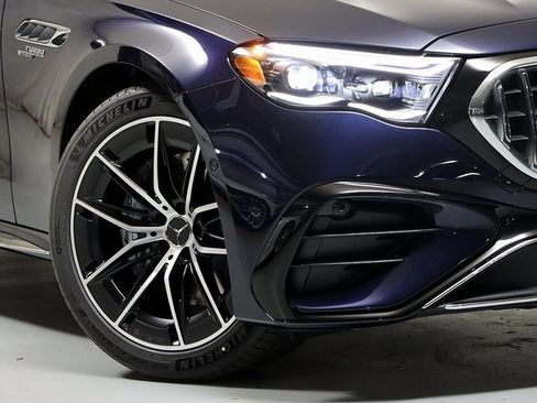 New 2026 Mercedes-Benz E 53 AMG e 4MATIC Sedan image 3
