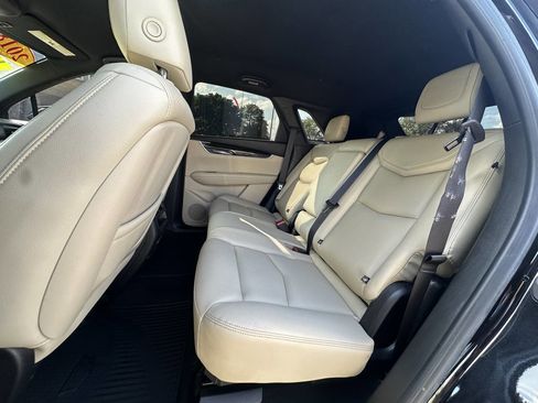 Used 2018 Cadillac XT5 AWD image 31