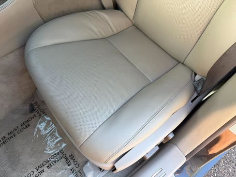 Used 2008 Lexus LS 460 image 21