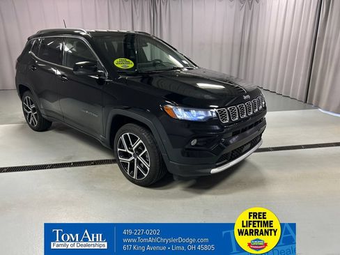 Used 2025 Jeep Compass Limited AWD/4WD image 1