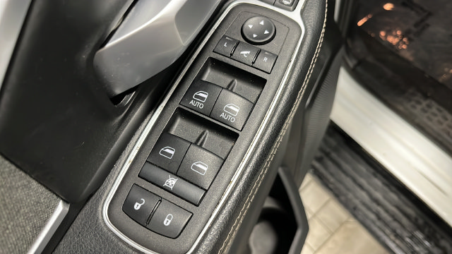 Used 2023 RAM 2500 Big Horn w/ Night Edition AWD/4WD image 20