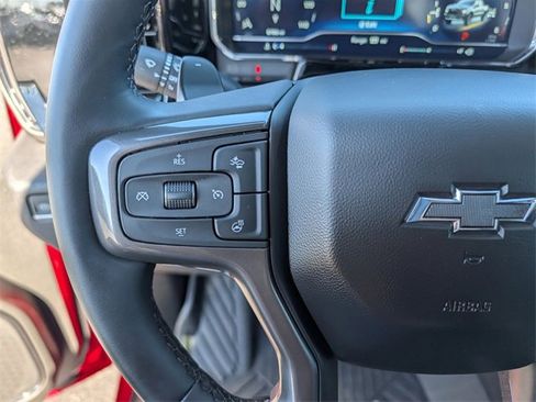 Used 2025 Chevrolet Silverado 1500 ZR2 w/ Technology Package image 15