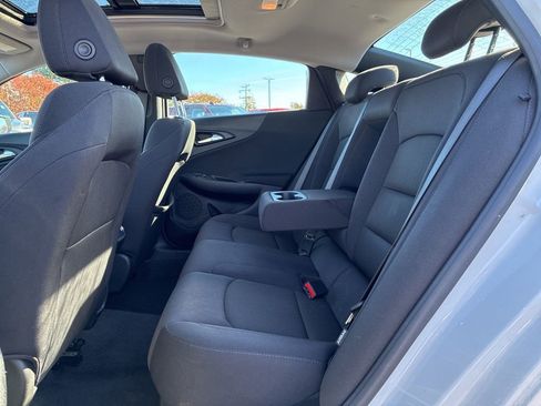 Used 2024 Chevrolet Malibu LT image 21