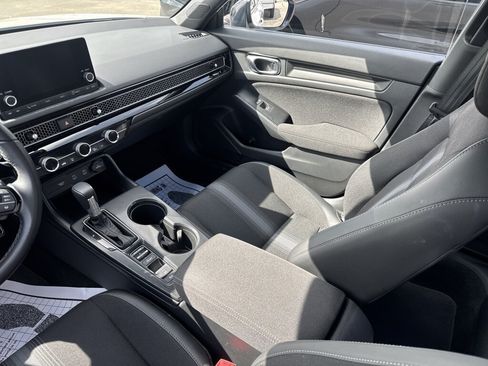 Certified 2025 Honda Civic Sport image 9