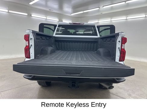 Used 2025 Chevrolet Silverado 2500 Custom w/ Custom Convenience Package AWD/4WD image 28