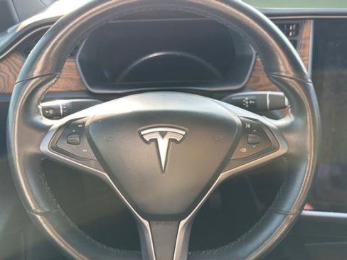Used 2019 Tesla Model X 75D AWD/4WD image 9