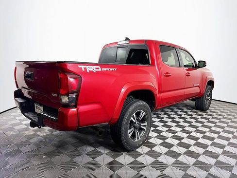 Used 2019 Toyota Tacoma TRD Sport RWD image 7
