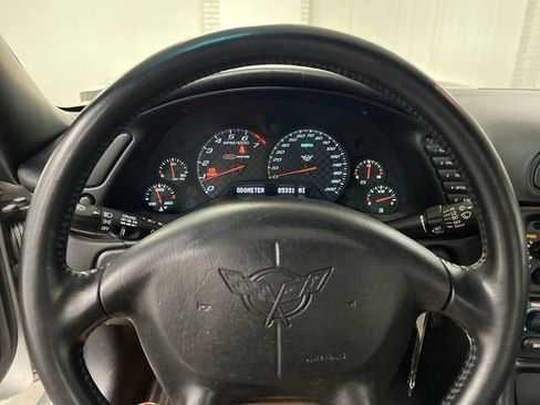 Used 2001 Chevrolet Corvette Z06 w/ Memory Pkg RWD image 11