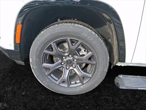 New 2026 Jeep Grand Wagoneer Limited image 33