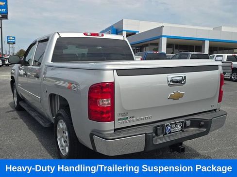 Used 2010 Chevrolet Silverado 1500 LT w/ Interior Plus Package RWD image 8