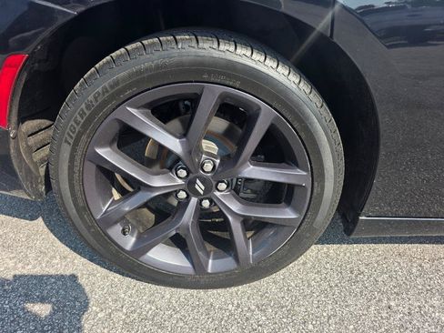 Used 2019 Dodge Charger SXT w/ Blacktop Package RWD image 19