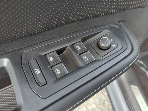 New 2026 Volkswagen Atlas SE image 27