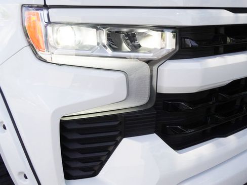 Used 2022 Chevrolet Silverado 1500 RST w/ Convenience Package II AWD/4WD image 36