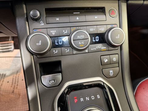 Used 2018 Land Rover Range Rover Evoque HSE Dynamic image 20