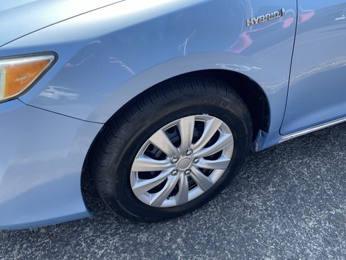 Used 2013 Toyota Camry LE FWD image 5