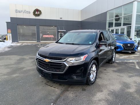 Used 2019 Chevrolet Traverse LS image 3