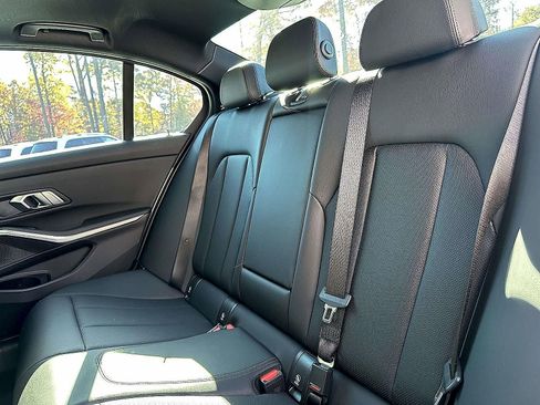 Used 2023 BMW 330i xDrive Sedan w/ Premium Package image 15