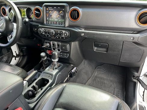 Used 2020 Jeep Gladiator Mojave AWD/4WD image 38