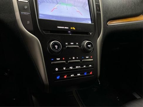 Used 2017 Lincoln MKC Reserve w/ Lincoln MKC Climate Package AWD/4WD image 32