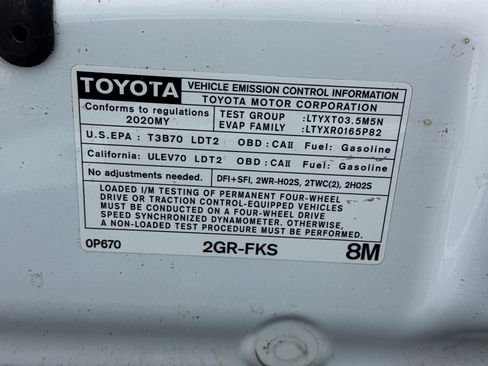 Used 2020 Toyota Tacoma TRD Sport w/ Technology Package AWD/4WD image 19