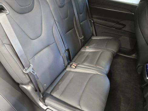 Used 2023 Tesla Model X AWD/4WD image 7