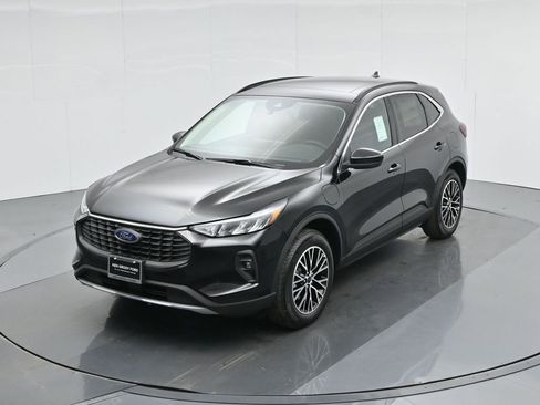 New 2025 Ford Escape SE image 35