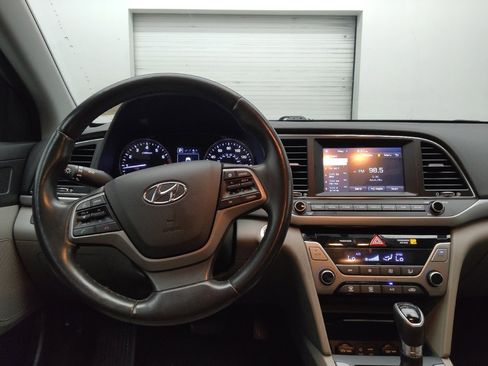 Used 2018 Hyundai Elantra Value Edition FWD image 22