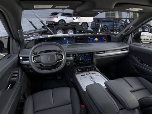 New 2025 Lincoln Navigator Reserve w/ Jet Appearance Package image 9
