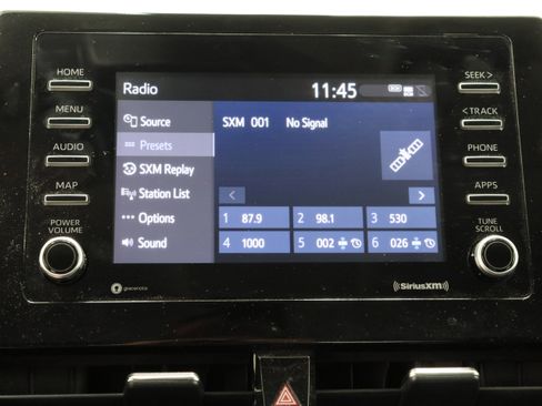 Used 2023 Toyota Camry SE image 18