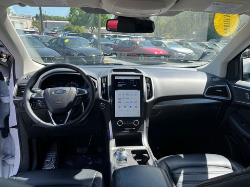 Used 2024 Ford Edge SEL image 27