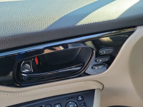 Used 2022 Honda Odyssey Elite image 16