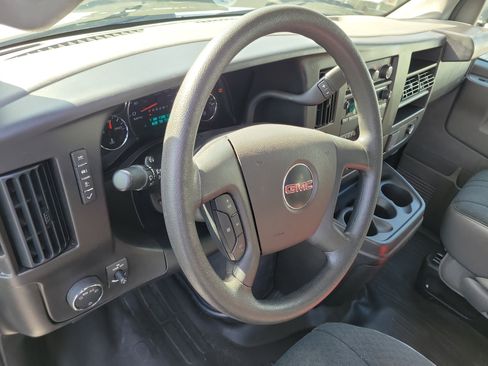 Used 2023 GMC Savana 2500 w/ Driver Convenience Package image 10