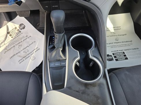 Certified 2024 Toyota Camry LE image 27