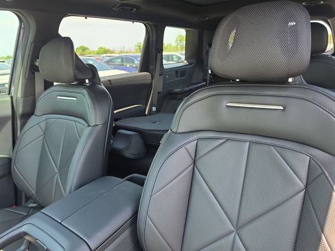 New 2027 Kia Telluride SX FWD image 22
