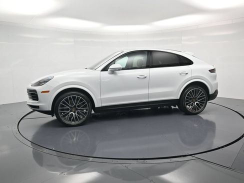 Certified 2023 Porsche Cayenne S AWD/4WD image 2