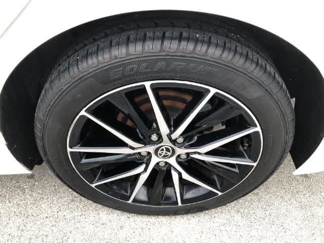 Used 2021 Toyota Camry SE FWD image 12