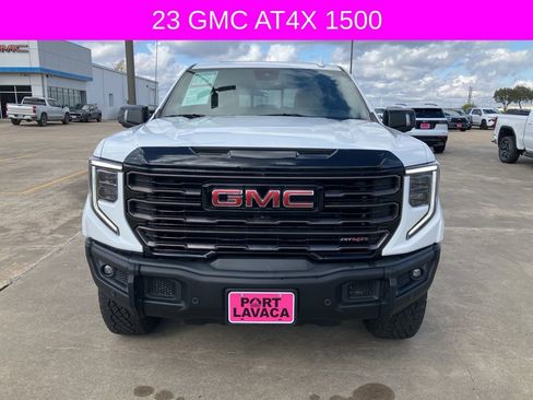Used 2023 GMC Sierra 1500 AT4X image 2